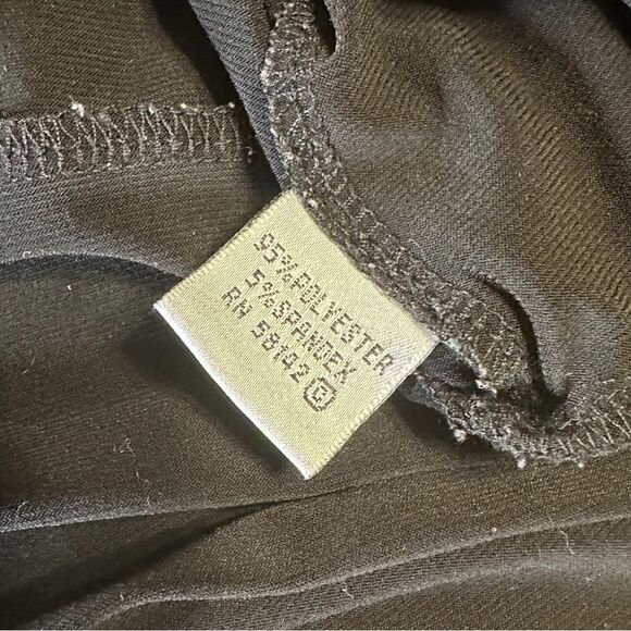 Andre Oliver Black Wrap effect top - Picture 10 of 11